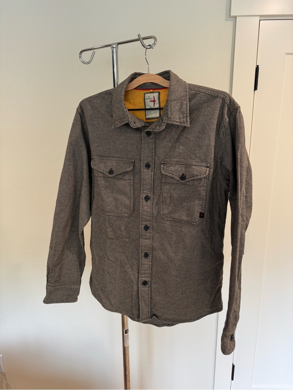 Relwen  Casual Brown Men's Button-Down flannel Workshirt with Chest Pockets